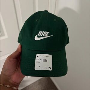 Nike Forest Green Heritage Cap